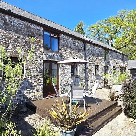 Petrock Holiday Cottages Newton Saint Petrock Exteriör bild